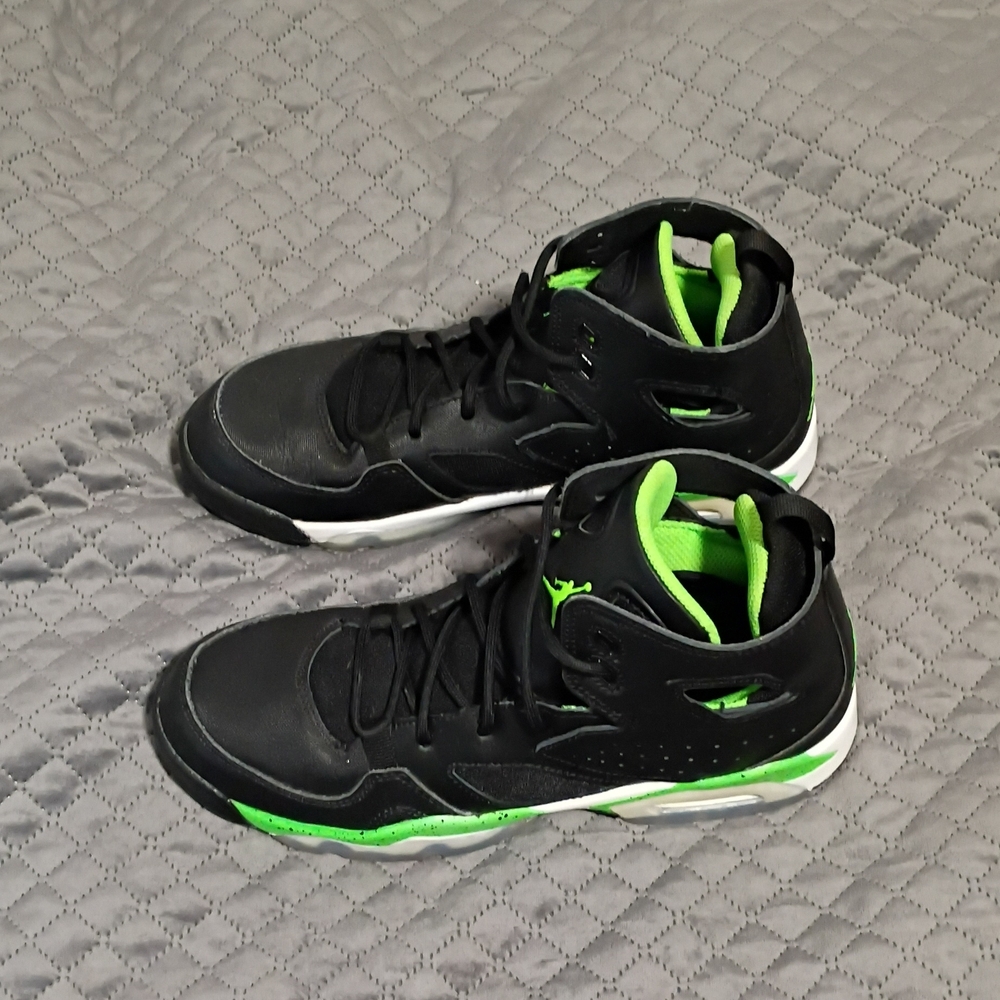 Black and Green Boys Athletic Shoes
